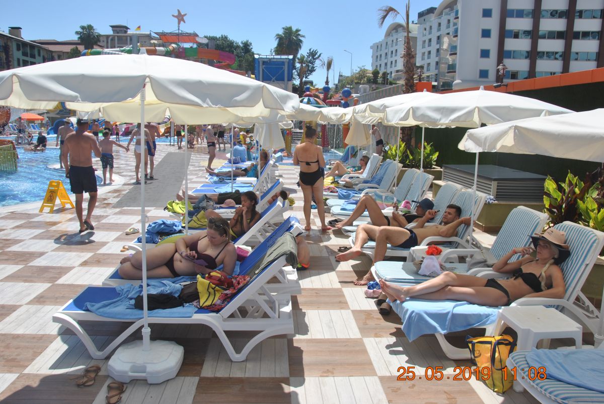 imagini hotel LONICERA RESORT